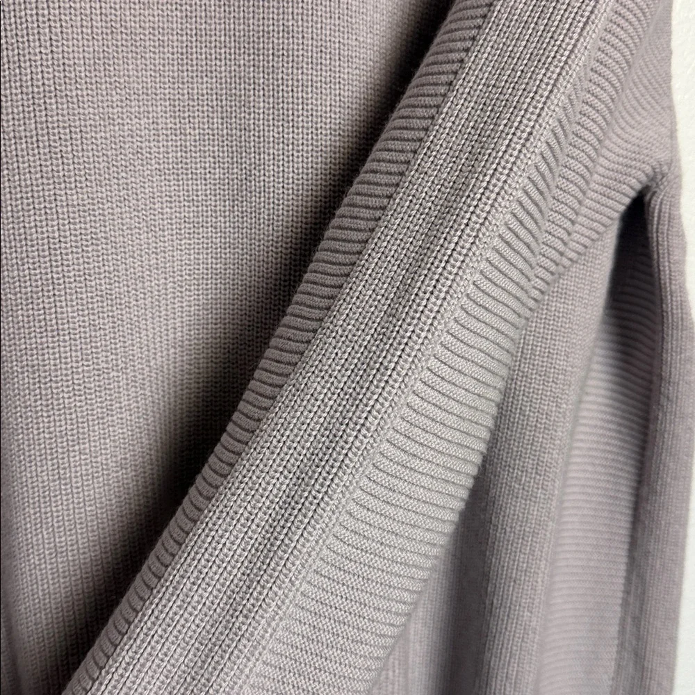 Athleta Hanover Lavender V-Neck Sweater Ribbed Hi-Low Large